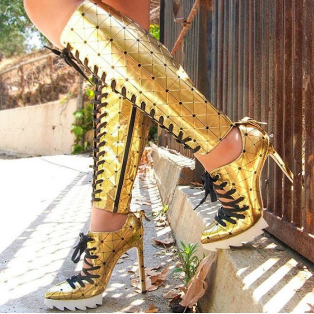PRIVILEGED Geometric Corset Detachable Stiletto
